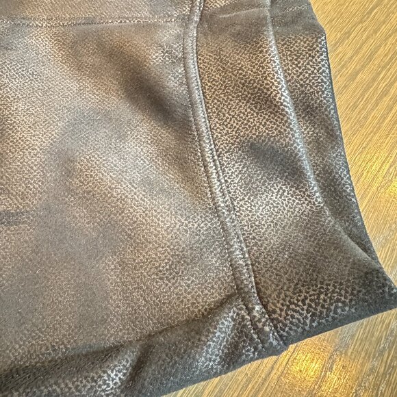 Hue Black Faux Leather Patterned Legging - Picture 3 of 8